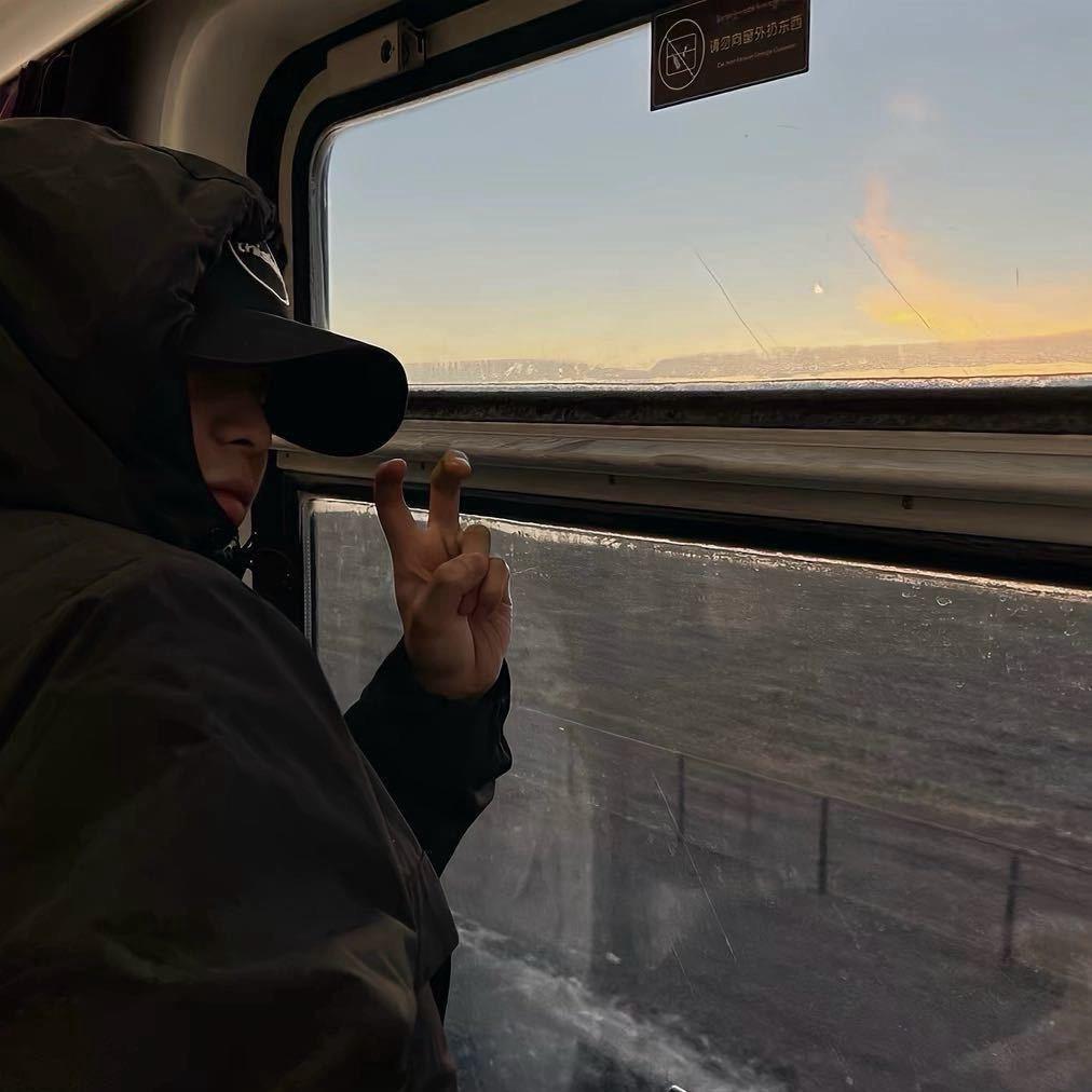 7  ￴￴ ￴￴ ￴