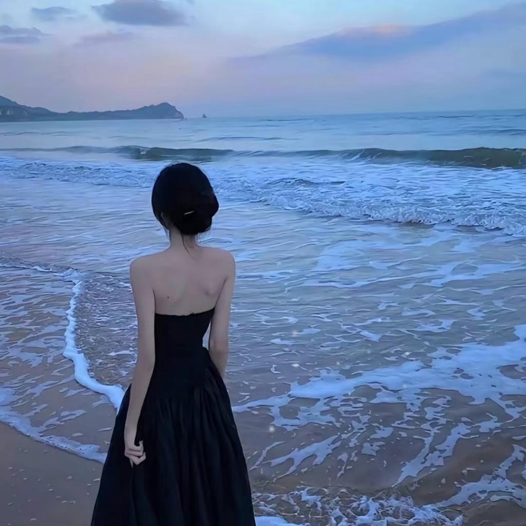 .❀.