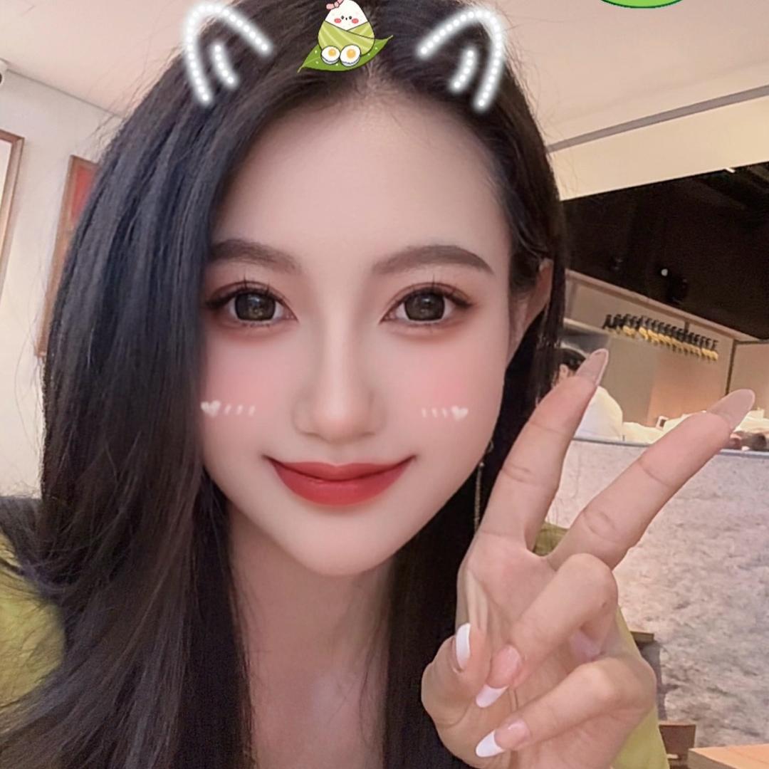祁小妞吃吃吃