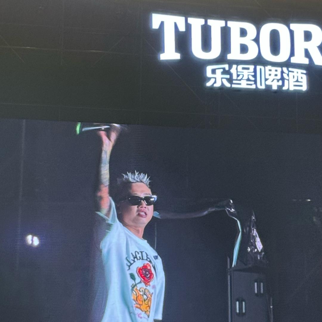 向钱看