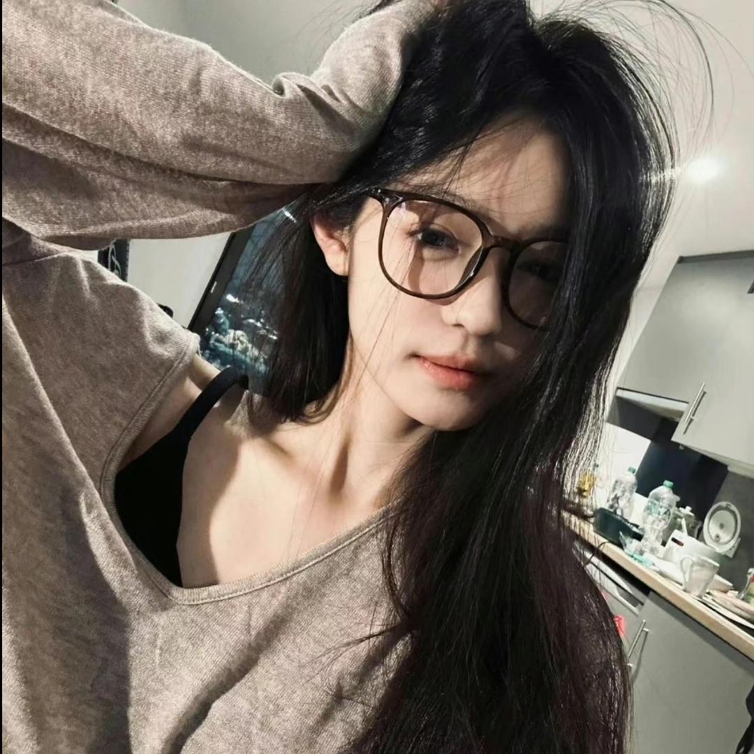 腼腆小美