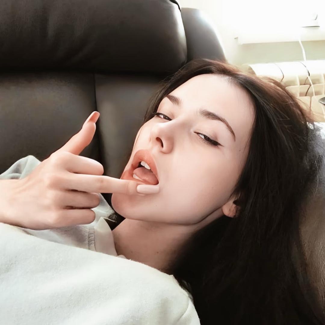 ·菊 菊