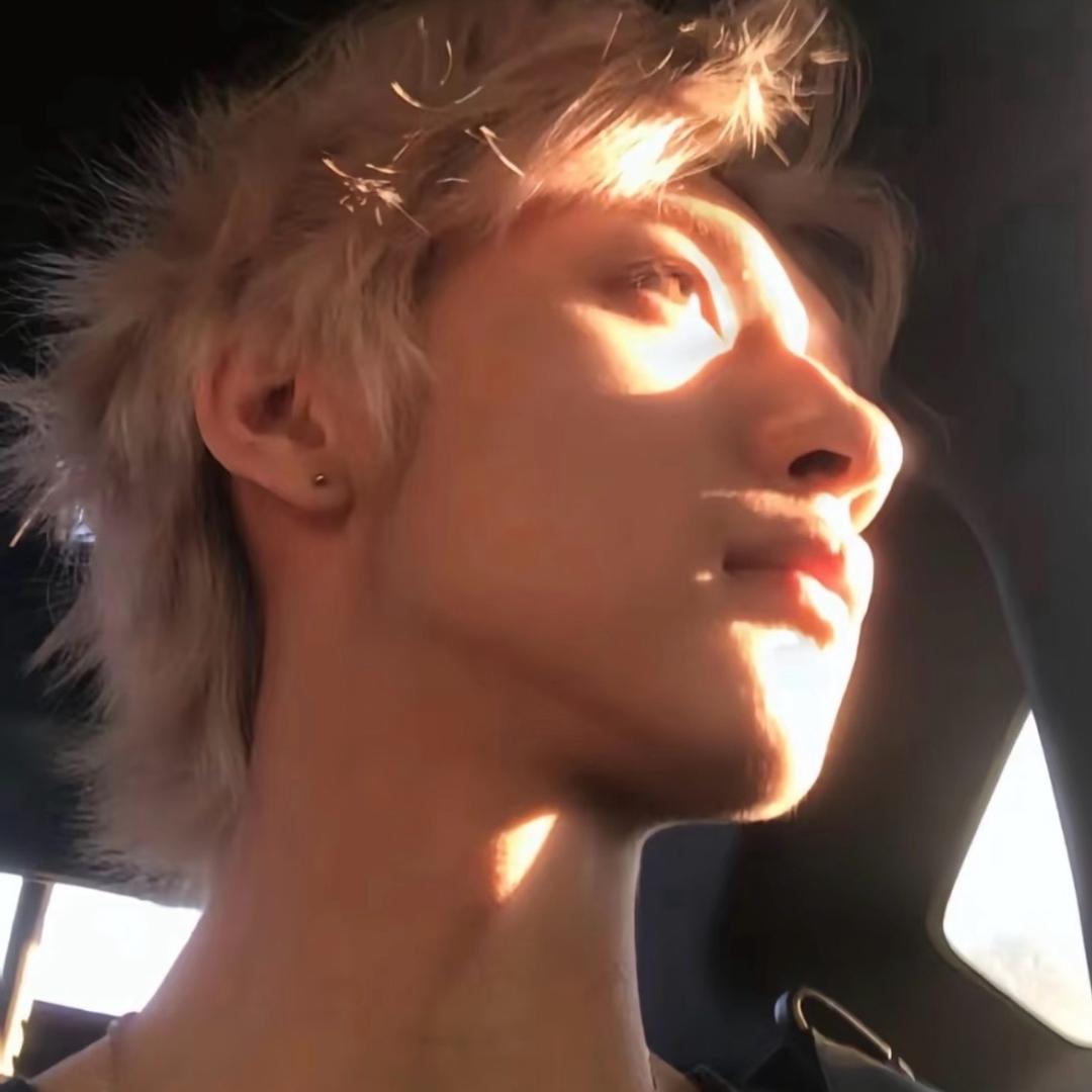 sHu.