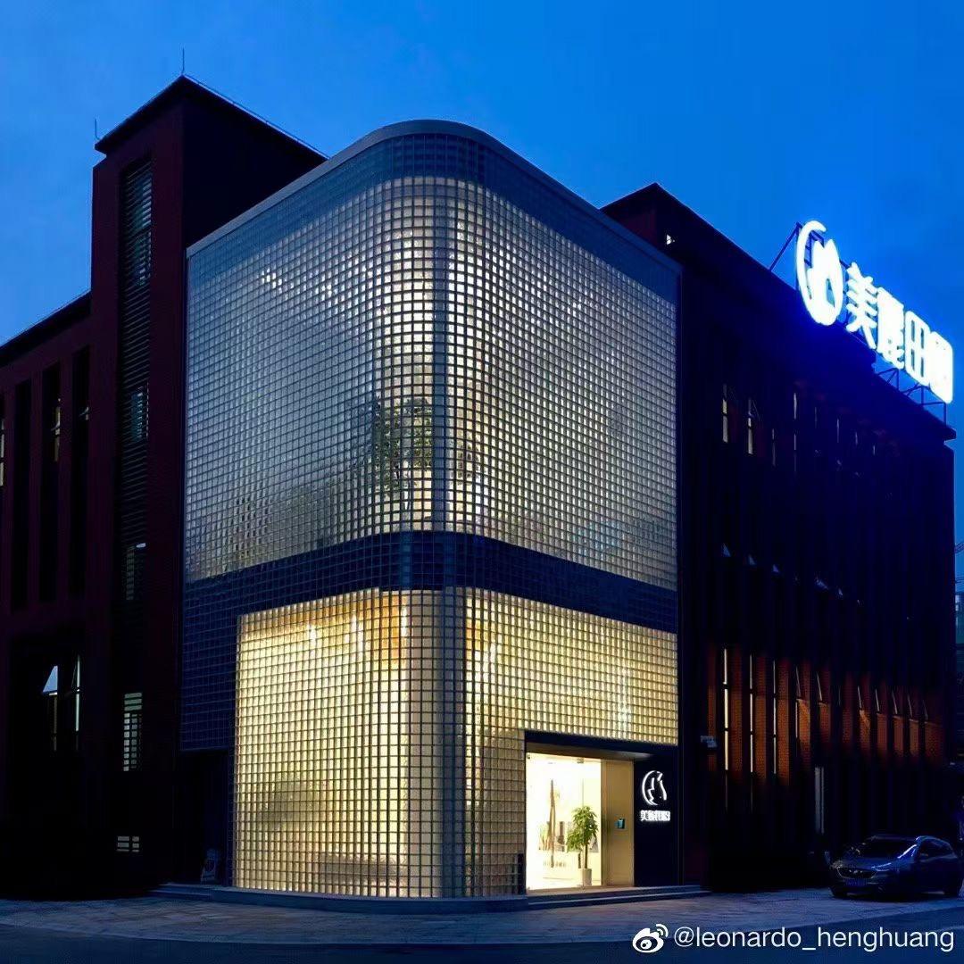 上海超白玻璃砖工厂营销中心、专业施工技术