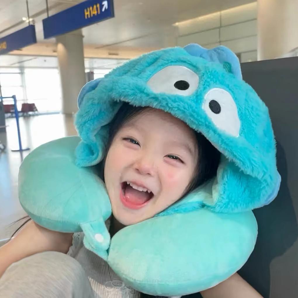 こ泪水总比爱先来.