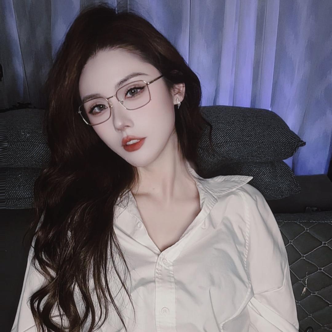 沈玮琦♏️Amber