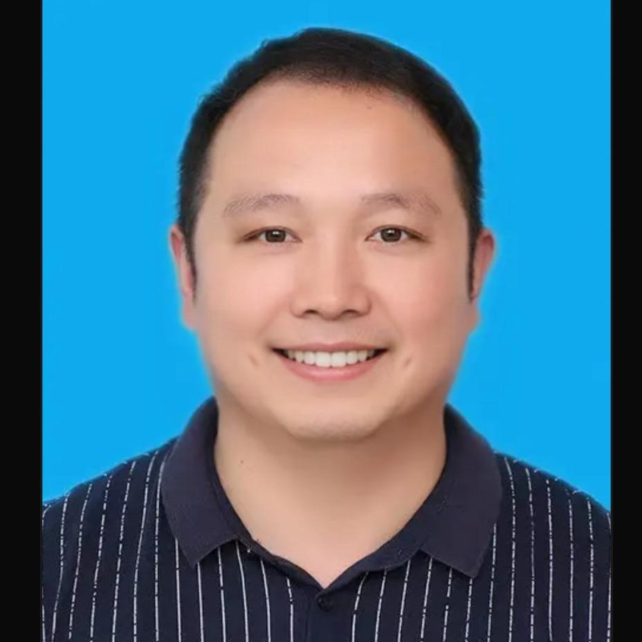 屈志洋豫L在深圳