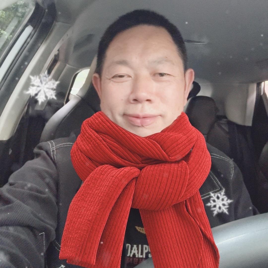 成都做服装招商的罗总