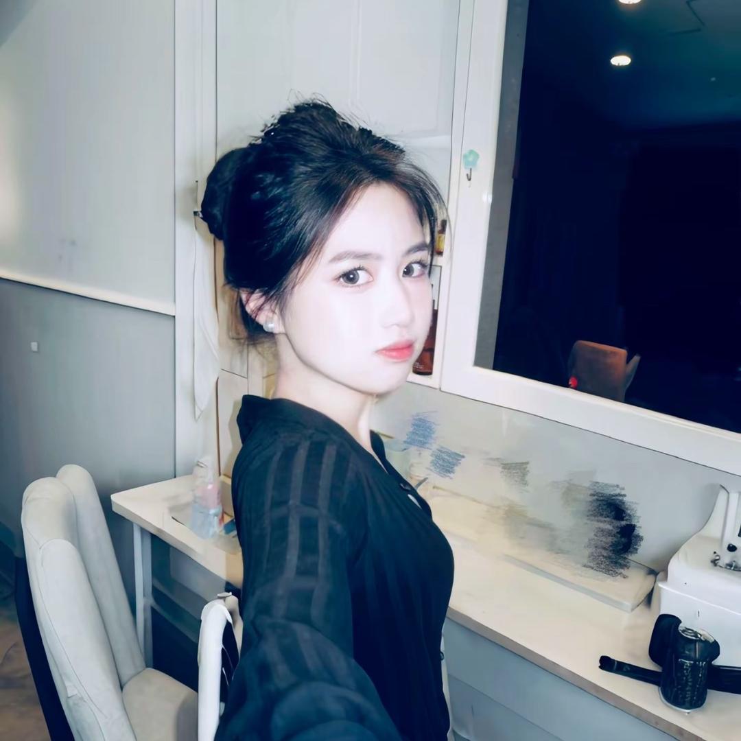 饱饱^o