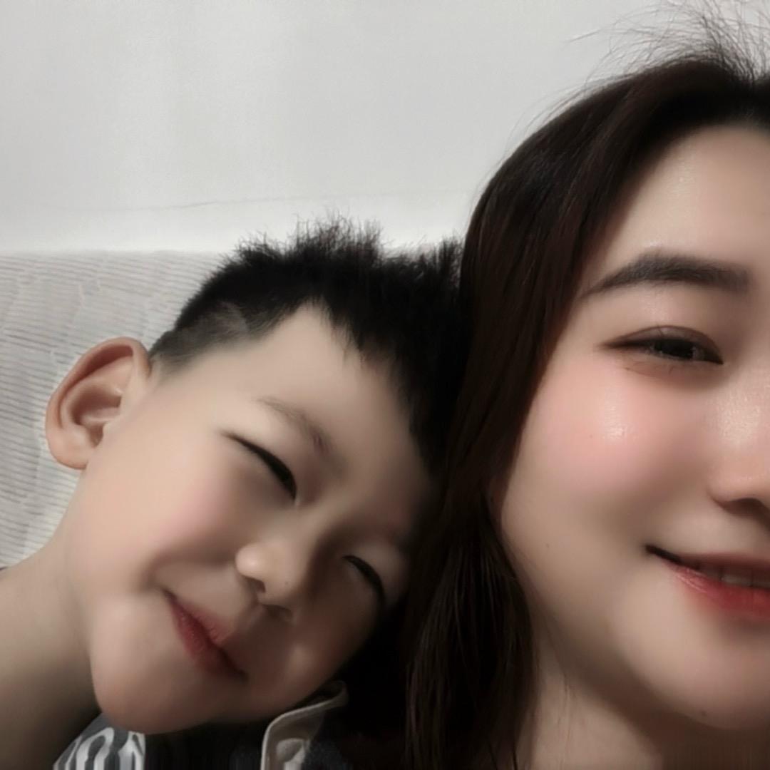 @念安。