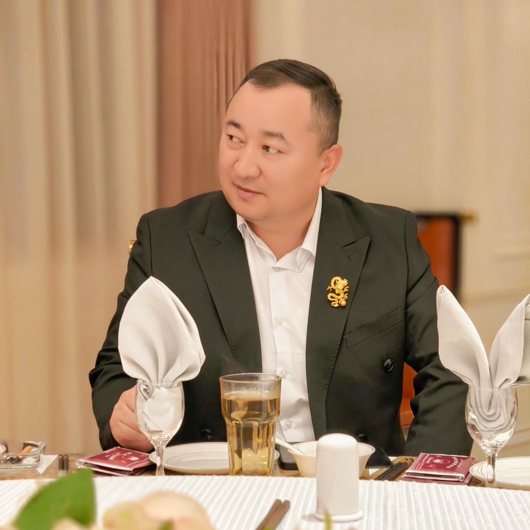 阿哥的棱角杯