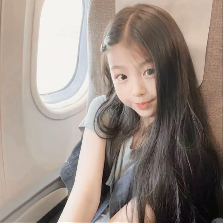 🧚🏻‍♀️·