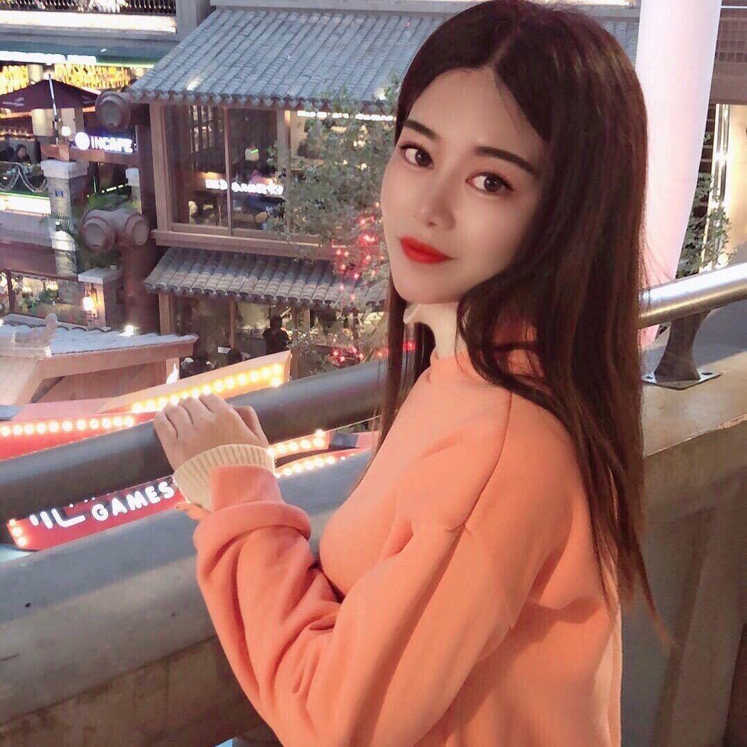 @ 玉 莹