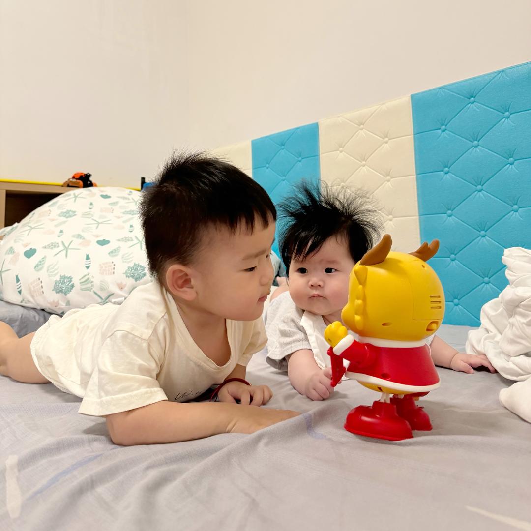 小卷毛宁宁