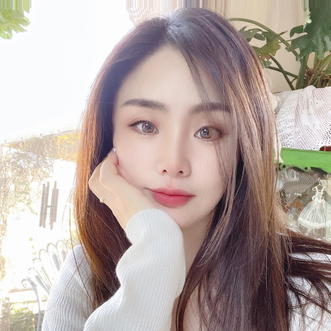 调皮小姐姐