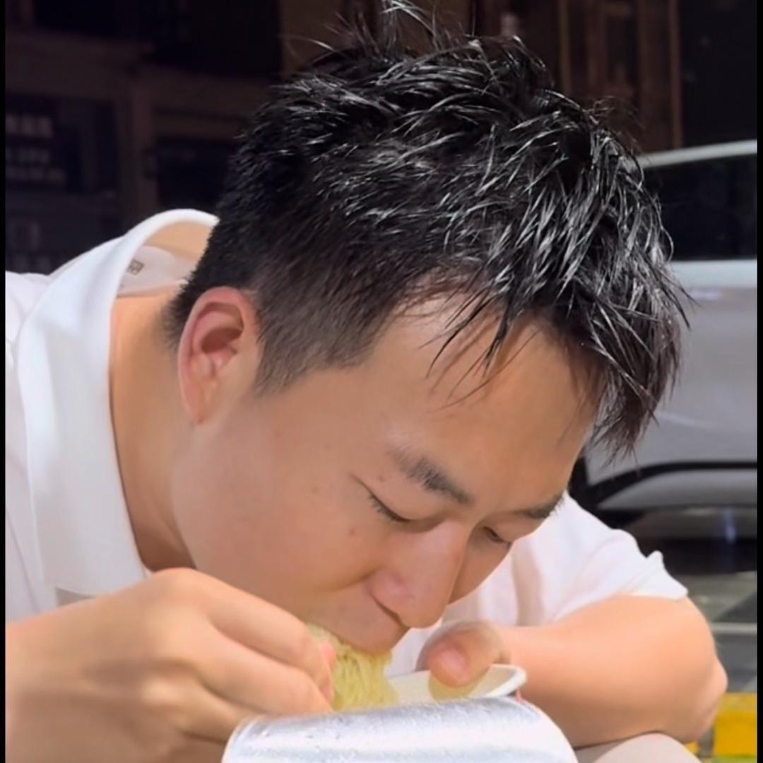 西安泡面哥（助理）
