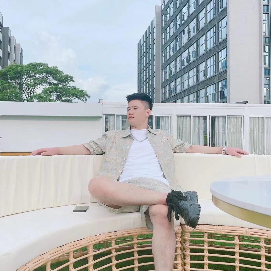 广州白云湖 • 衣可昕女装• 广哥