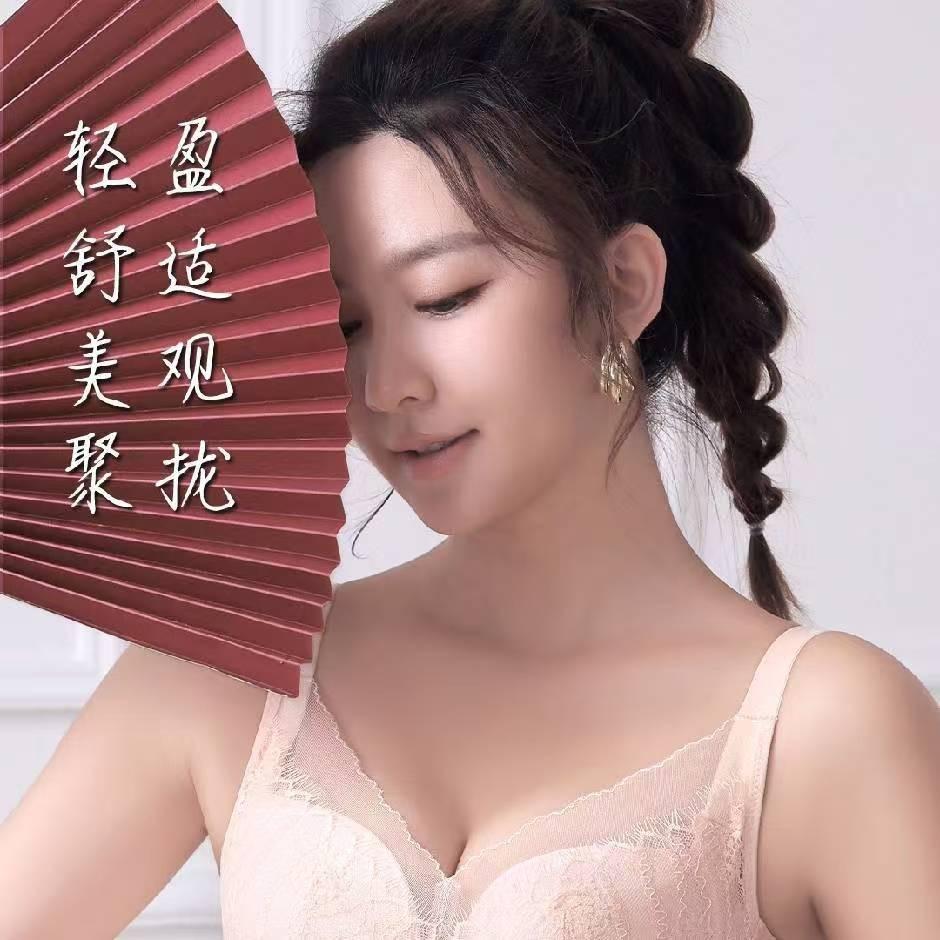 俏美雅内衣实体店