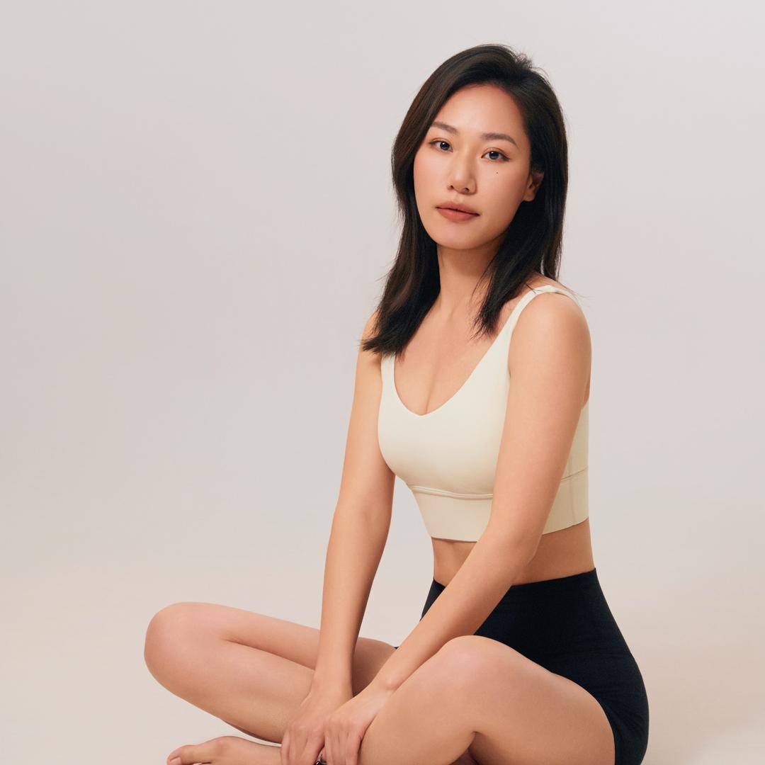 天府新区做普拉提的辉辉