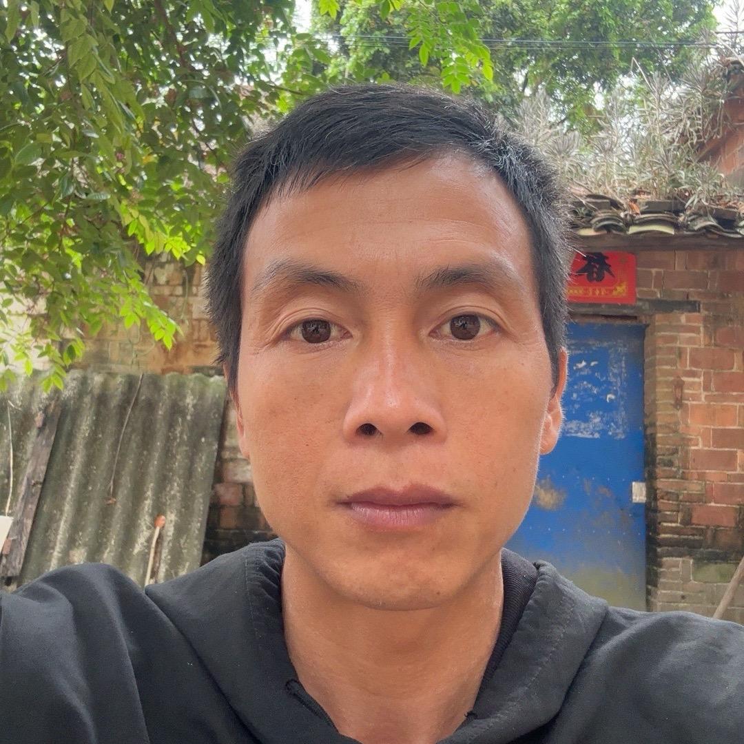 潘威灵