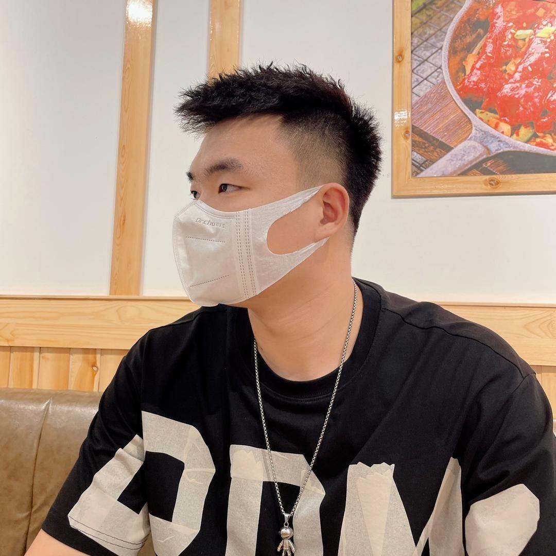 门三三石
