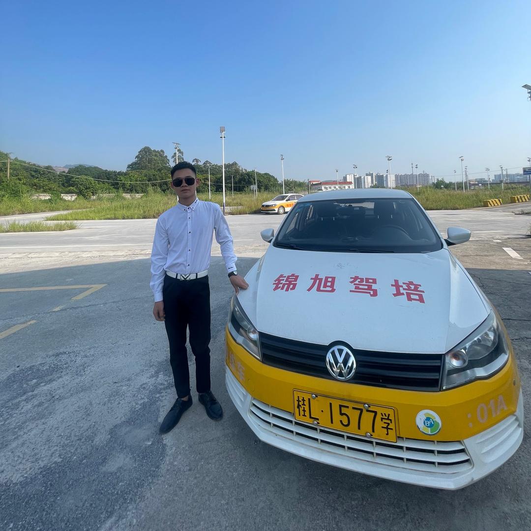 百色驾校教练~凌教