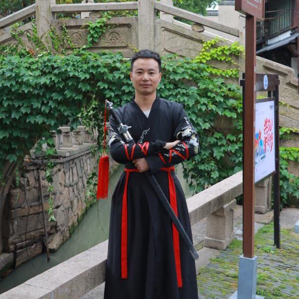 尹形富豪
