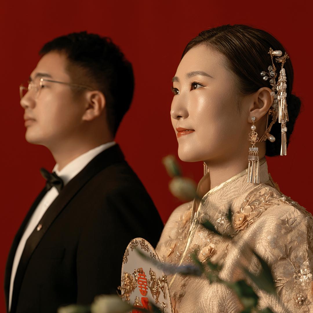 小婷和金子