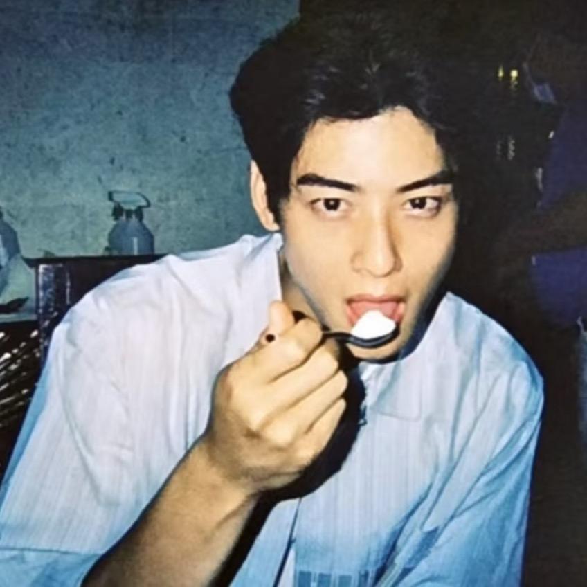 一直游到海水变蓝