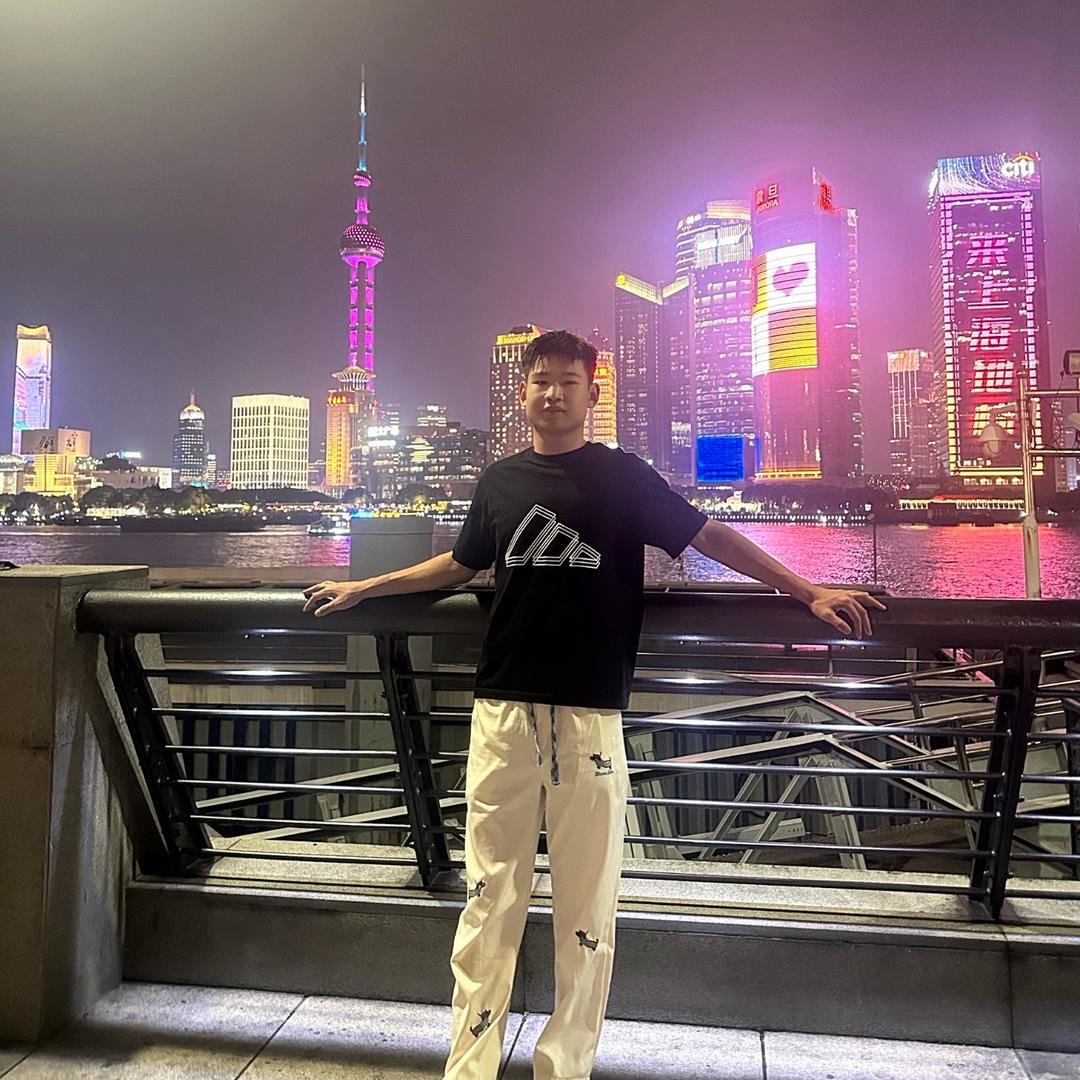 阿伟【乐平路上】