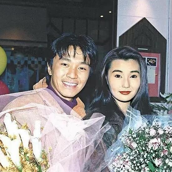 一汪春水.