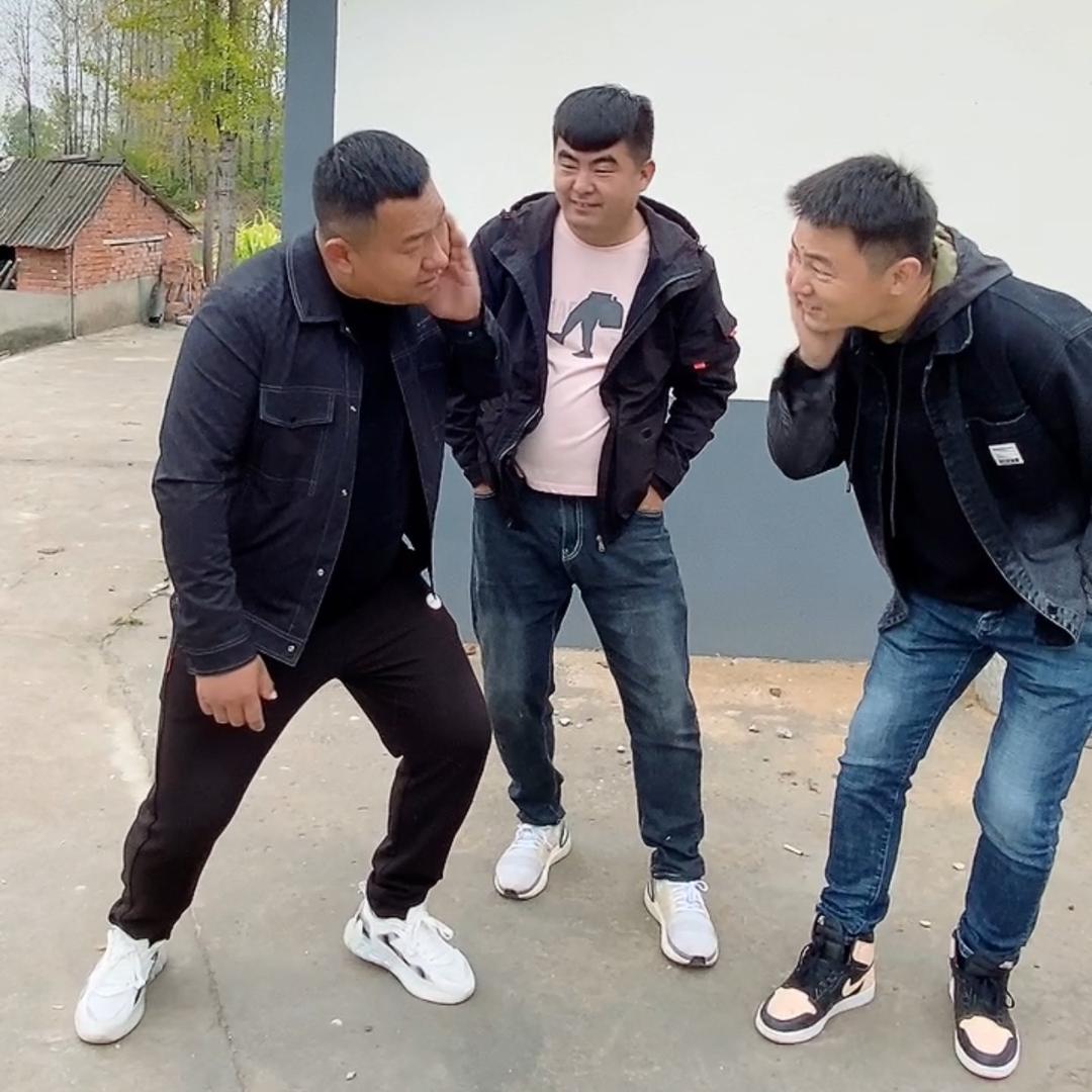 疯狂表兄弟(去球⚽️吧)