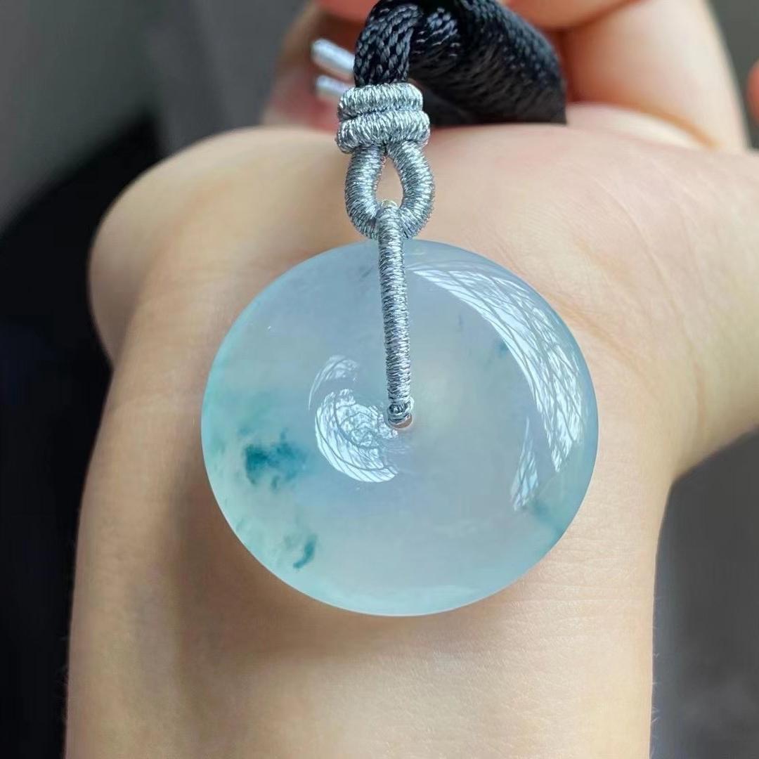 儋河视奢品甄选