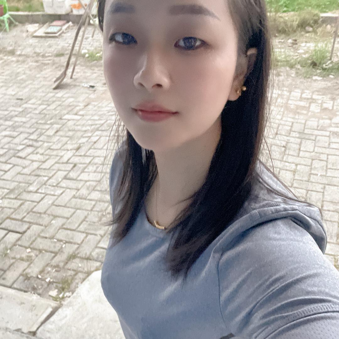 @彩霞🌷小姐姐