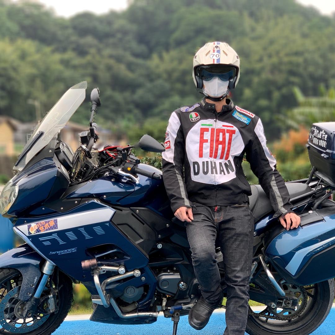 小斌哥摩托驾照E D证一天拿证