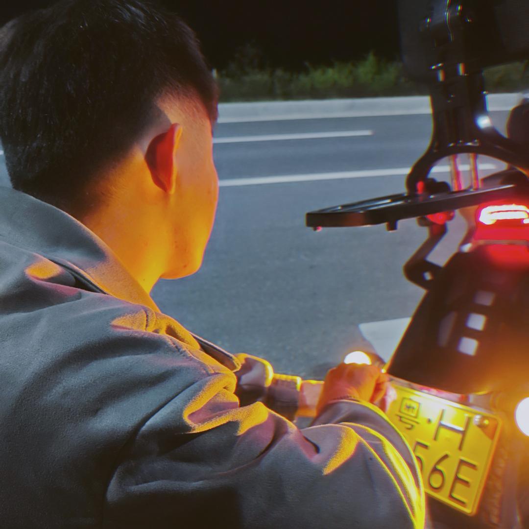 🔝一🫥廿一