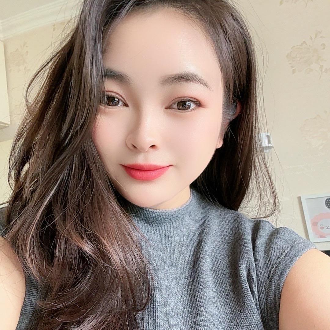 何静✨