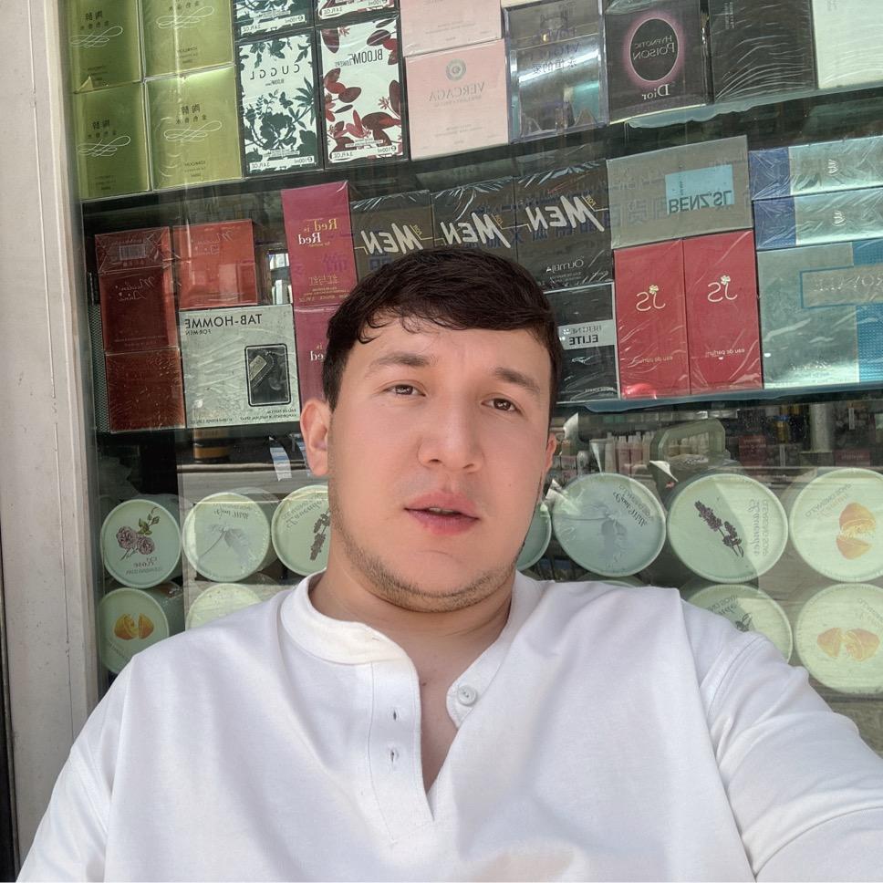 喀什市致恋人化妆品店