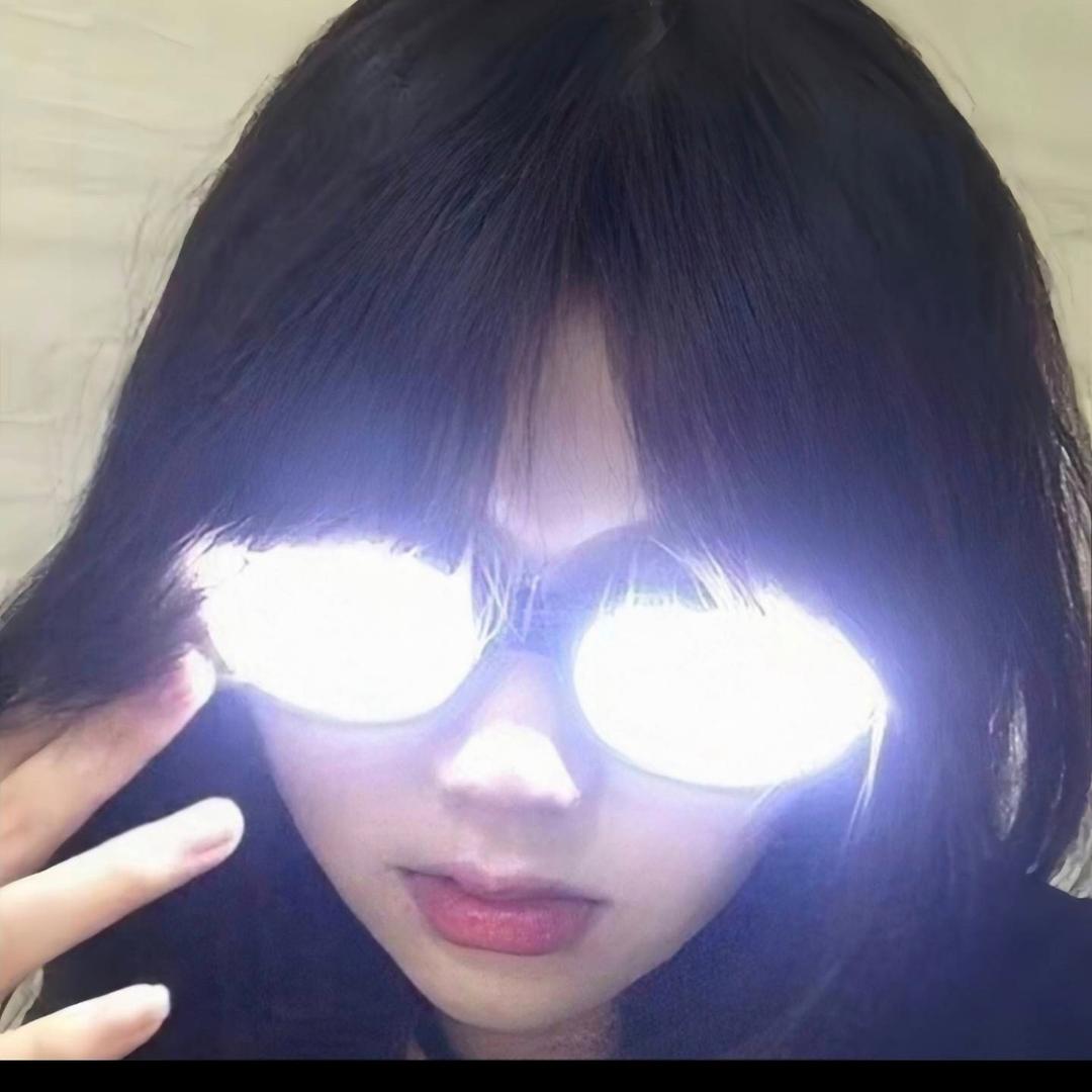 隐藏大美女.
