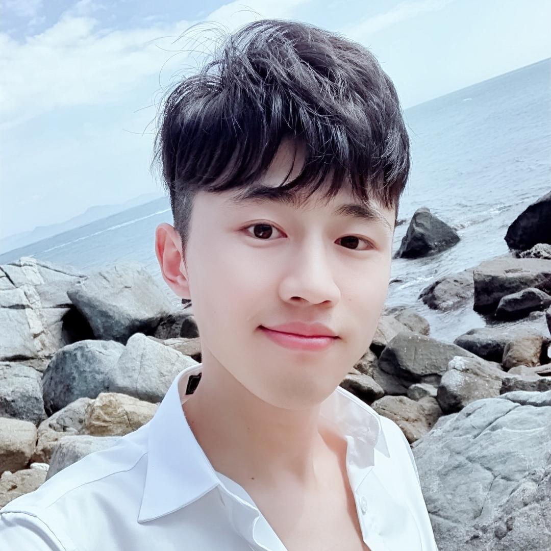 阿航先生高端实体男装批发店