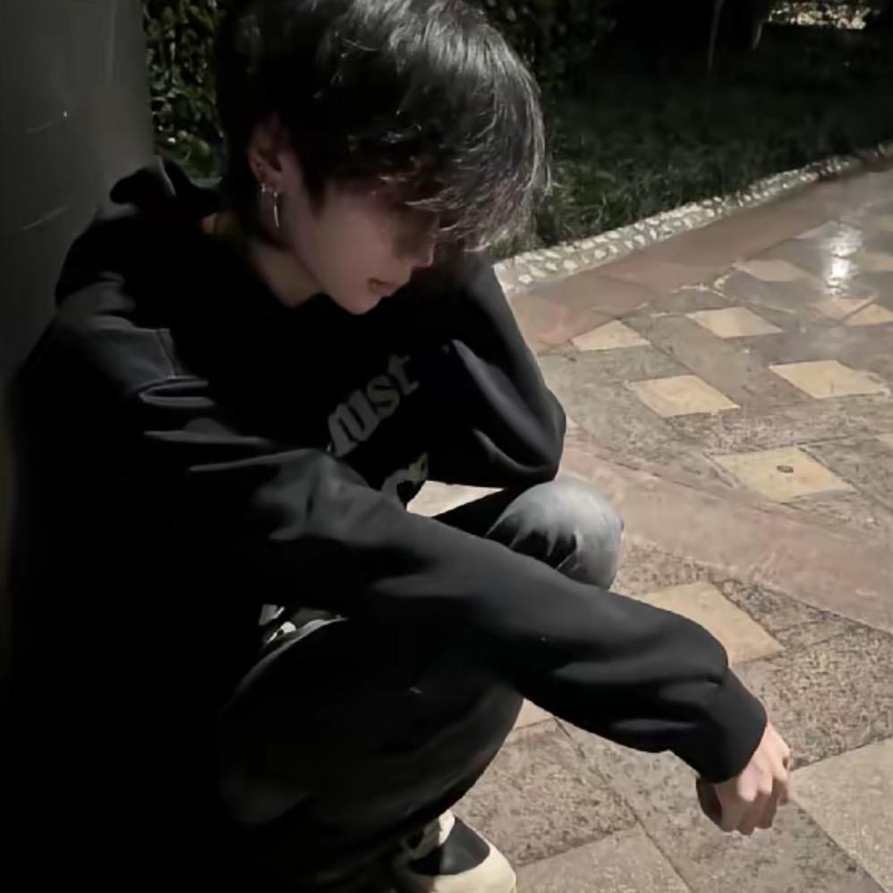 喜欢看怪八丑