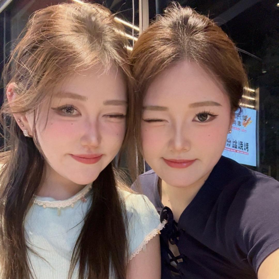 小彤和小璐