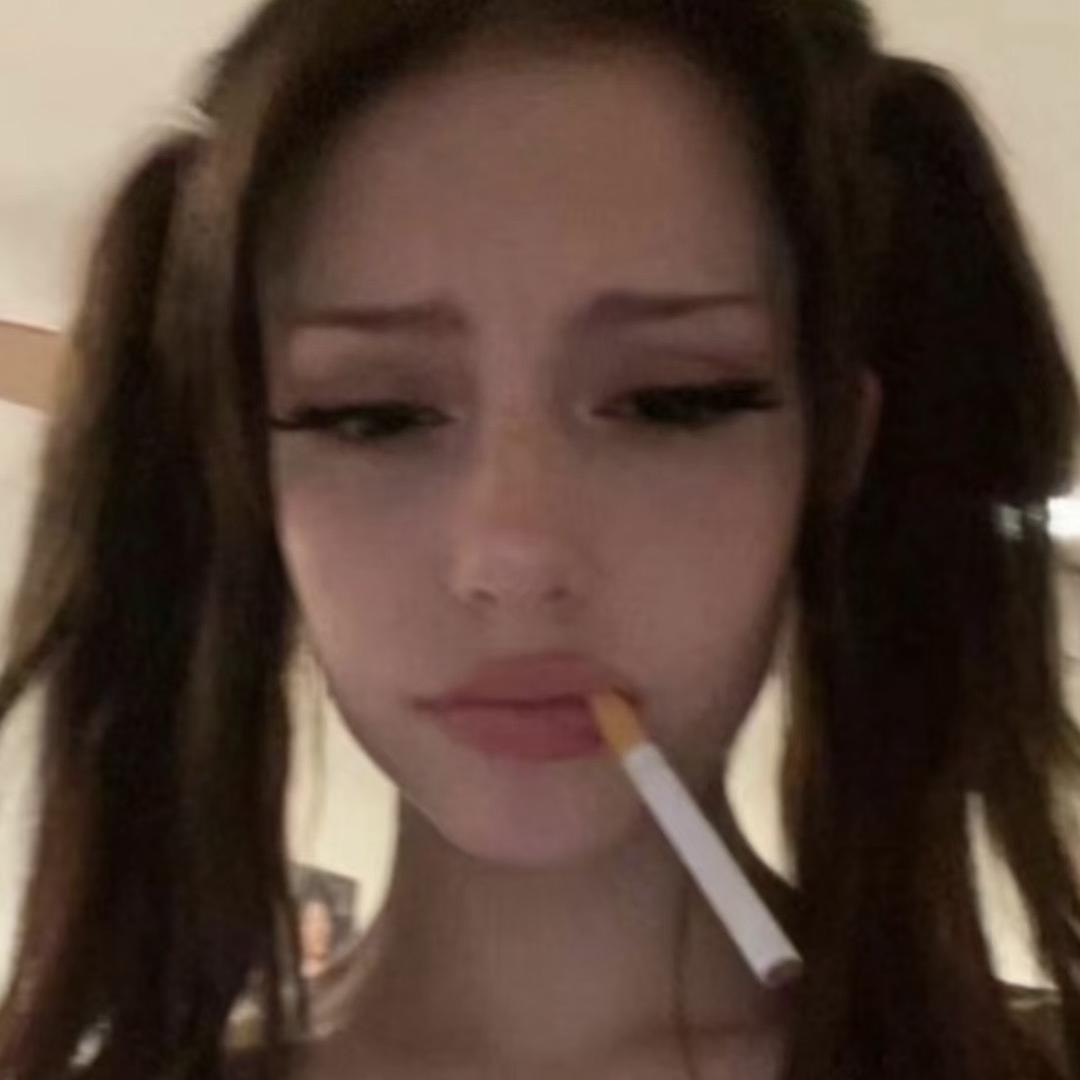 你到底要不要哄我睡觉