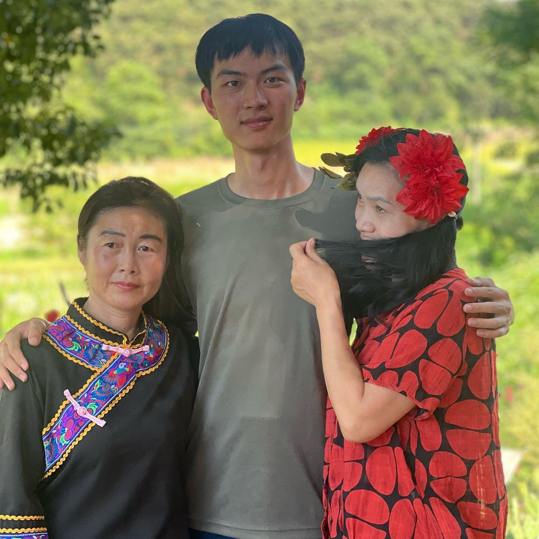 两个村妈爱唱歌
