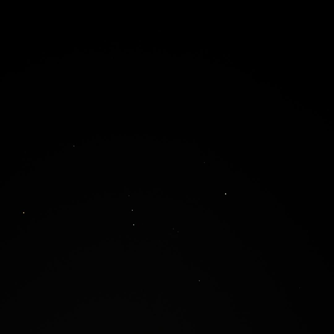 长眠于星空之下、