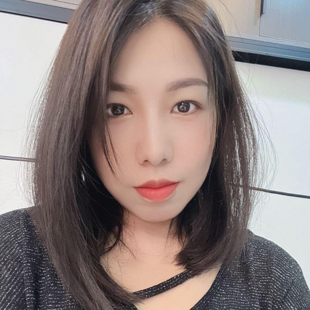 明明很饿