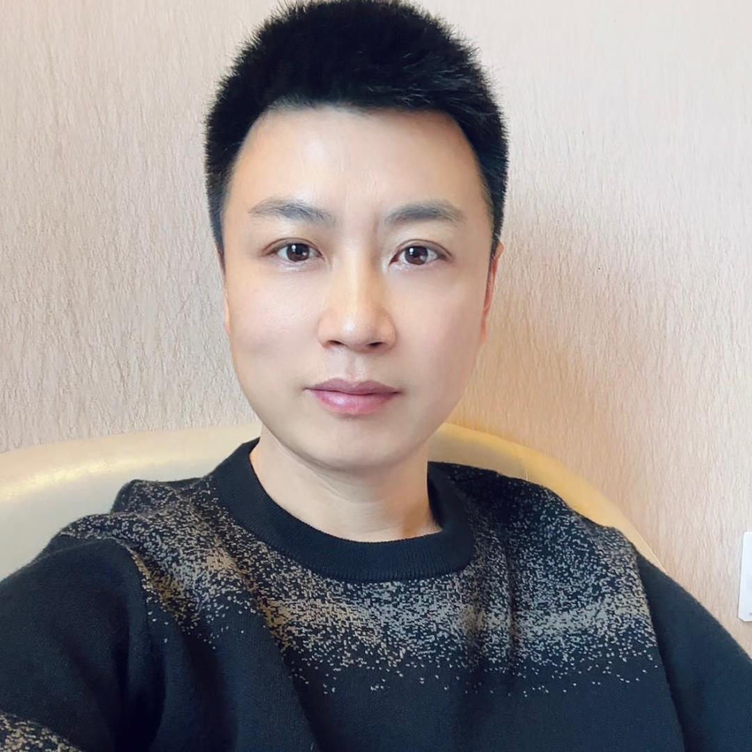 亮呼呼