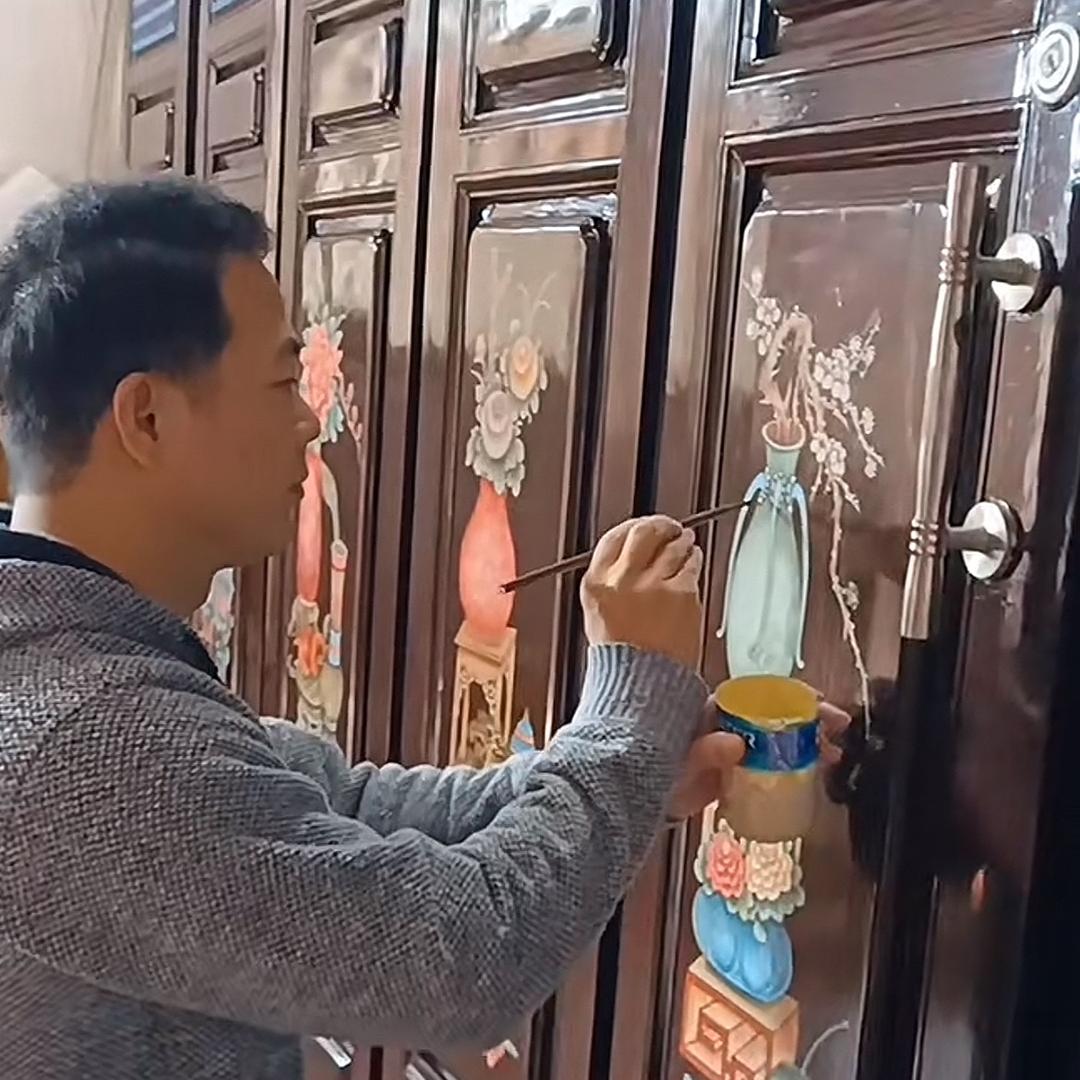 刚哥.