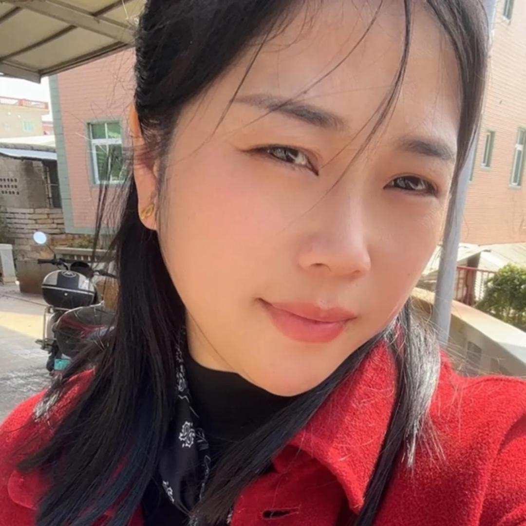 婷婷（江西姑娘）（强大自己）