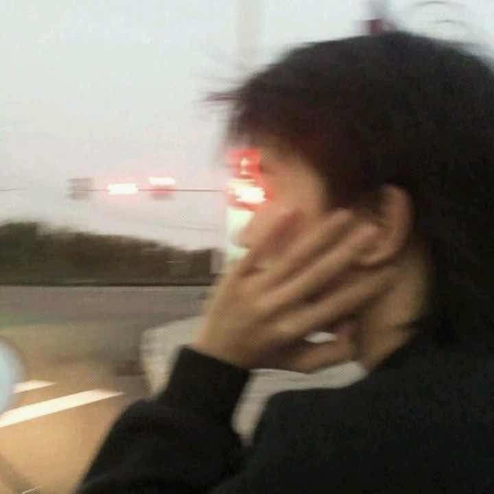 小严游不动